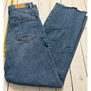 Stradivarius Jeans‎ Straight Baggy Fit Jeans Raw Hem High Rise Womans Size 4